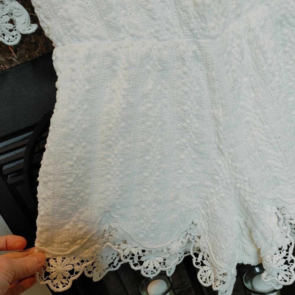 SAYLOR GRACE LACE ROMPER, CREAM S - Picture 4 of 13
